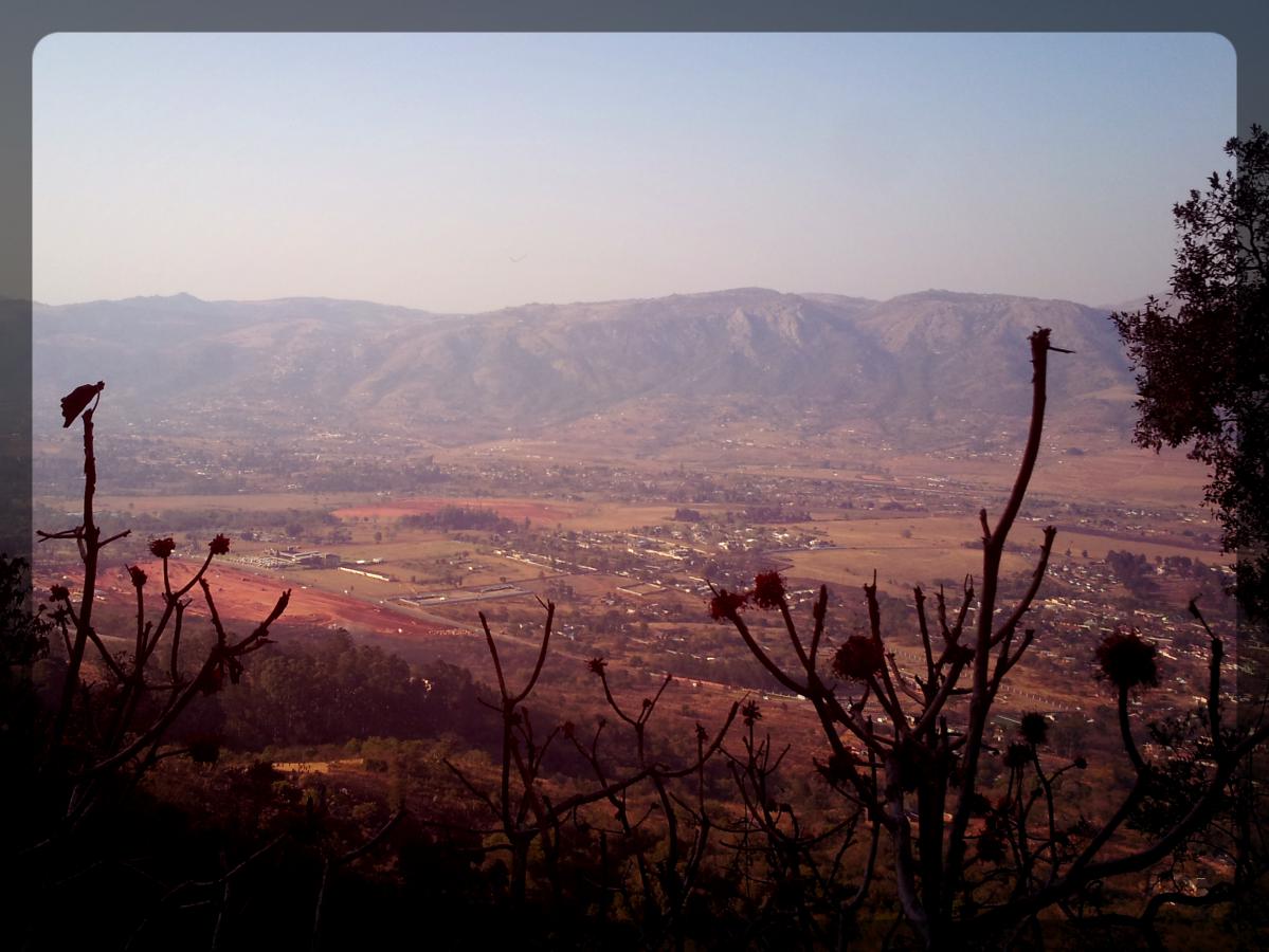 Vue sur M'babane depuis la montagne