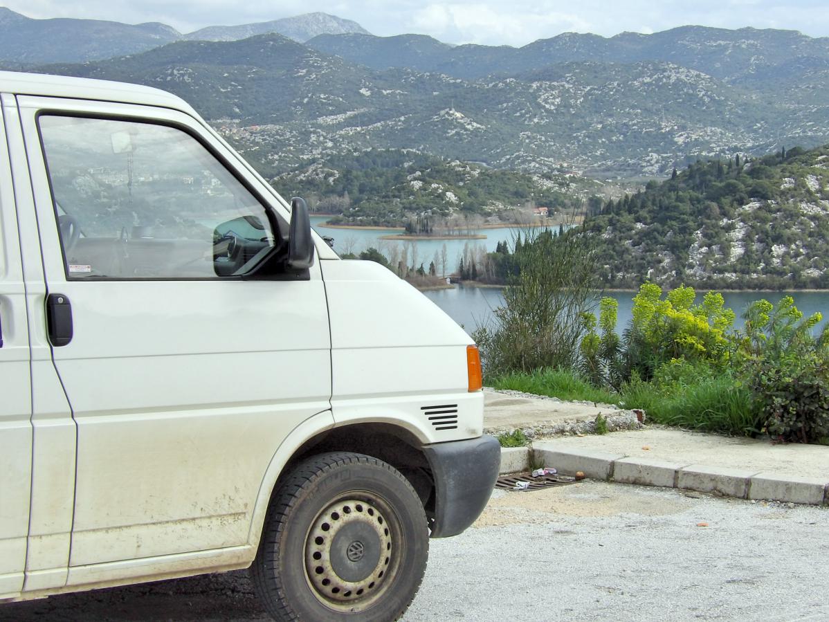 Sur la route, dans la Vallée de la vie