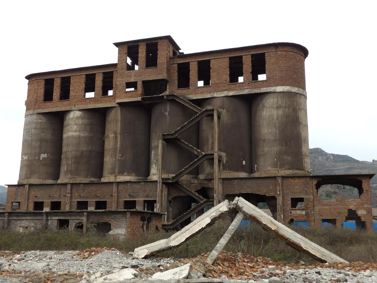 URBEX Albanie – Le complexe industriel fantomatique