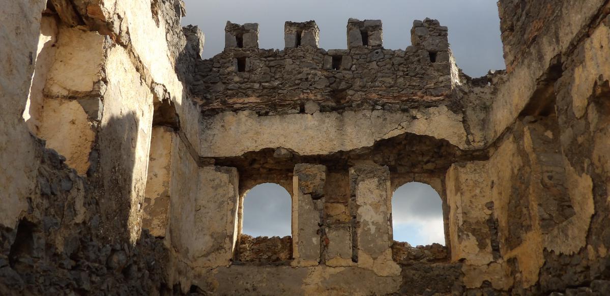 URBEX Grèce – Le château du squelette