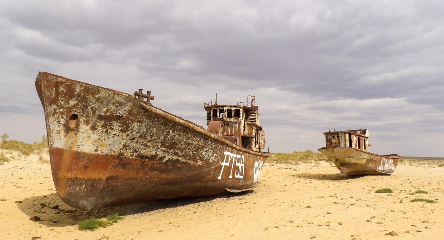 Moynaq, un cimetière de bateaux sur la Mer d’Aral