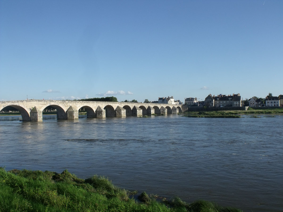 loire gien vieux pont