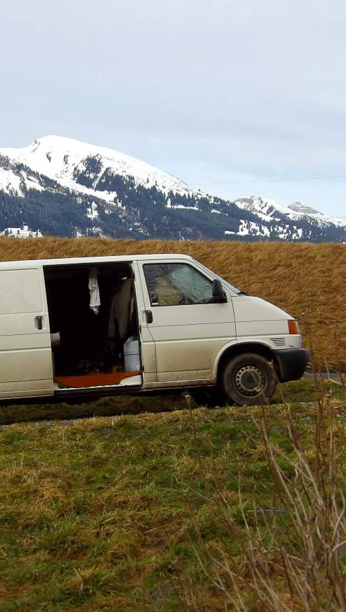 Mes conseils pour bien choisir son van aménagé et mon retour d'expérience sur le Transporter T4 Volkswagen après 70.000km de road trip à travers l'Europe... | Histoires de tongs, le blog voyage passionnément alternatif