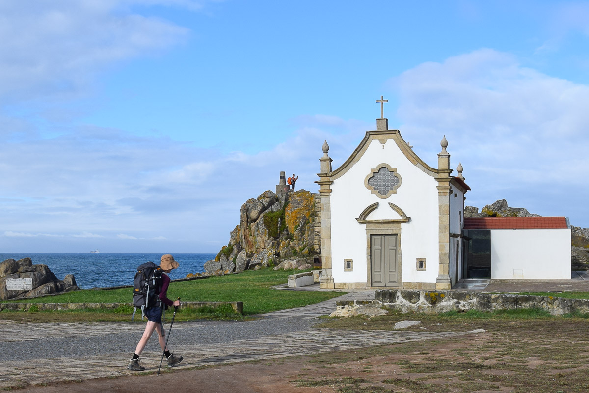 Marcher seule vers Compostelle, est-ce dangereux ?