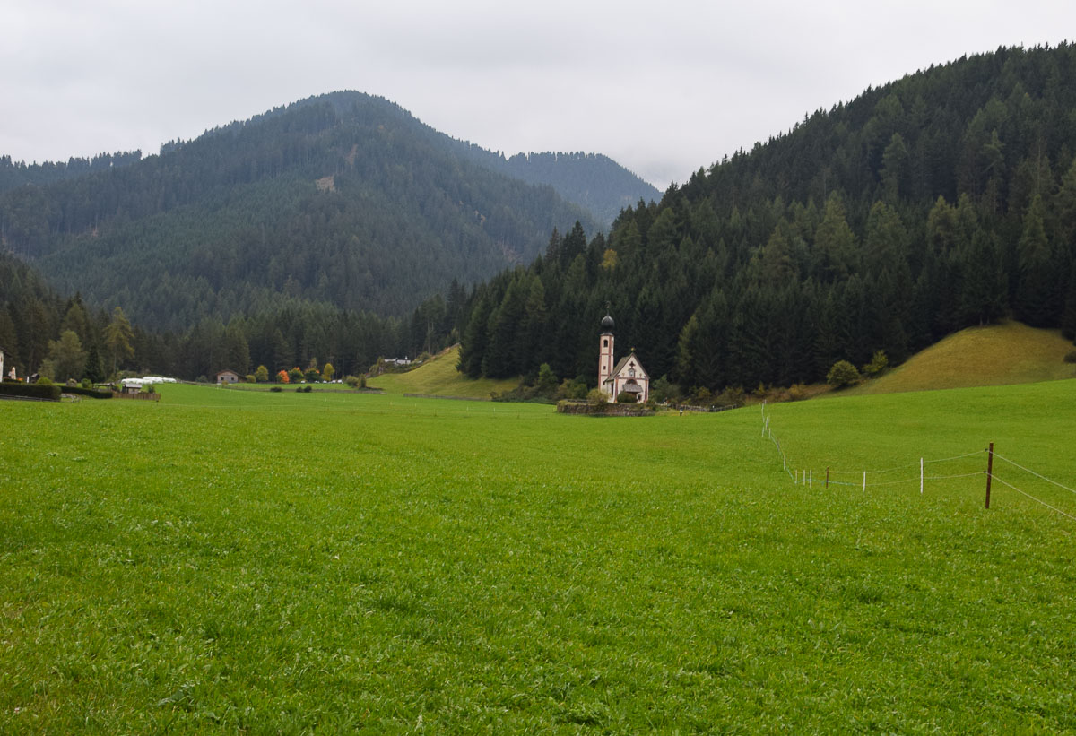 val de funes église san giovanni