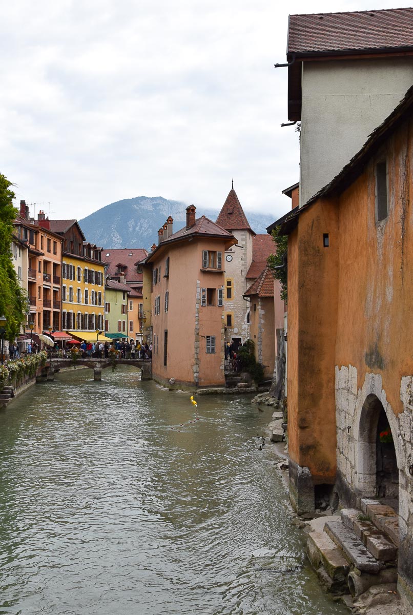 Road trip en Savoie et treks autour des plus beaux lacs: récit de voyage en van aménagé, détail de mon itinéraire de deux semaines, conseils pratiques et infos pour savoir où faire de la randonnée... | Histoires de tongs, le blog voyage passionnément alternatif