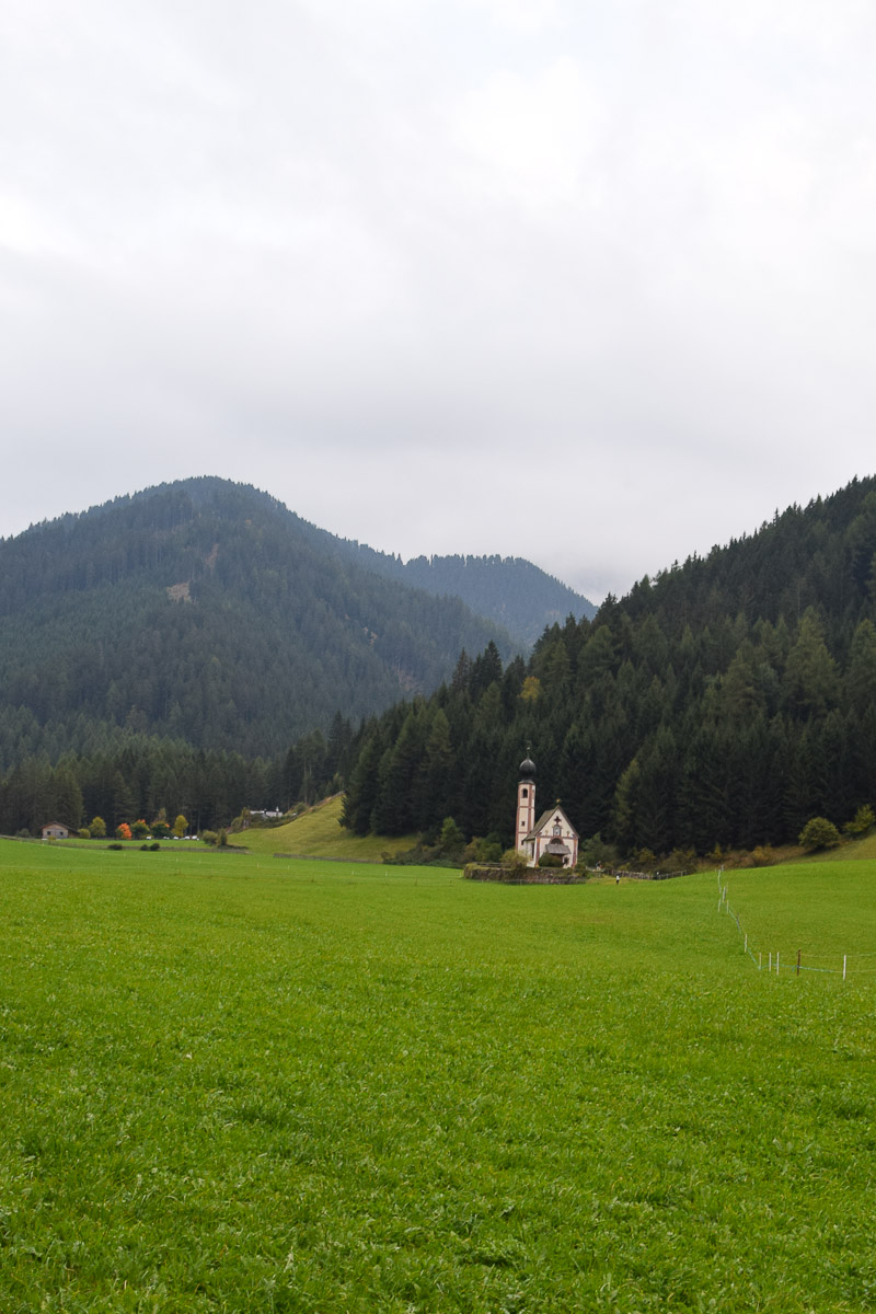 Road trip dans les Dolomites en van aménagé : itinéraire de 10 jours détaillé, conseils pour voyager à petit budget, carnet de route et descriptif des plus belles randonnées... | Histoires de tongs, le blog voyage passionnément alternatif